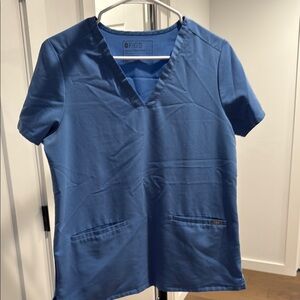 FIGS Women's Ceil Blue V-Neck Top